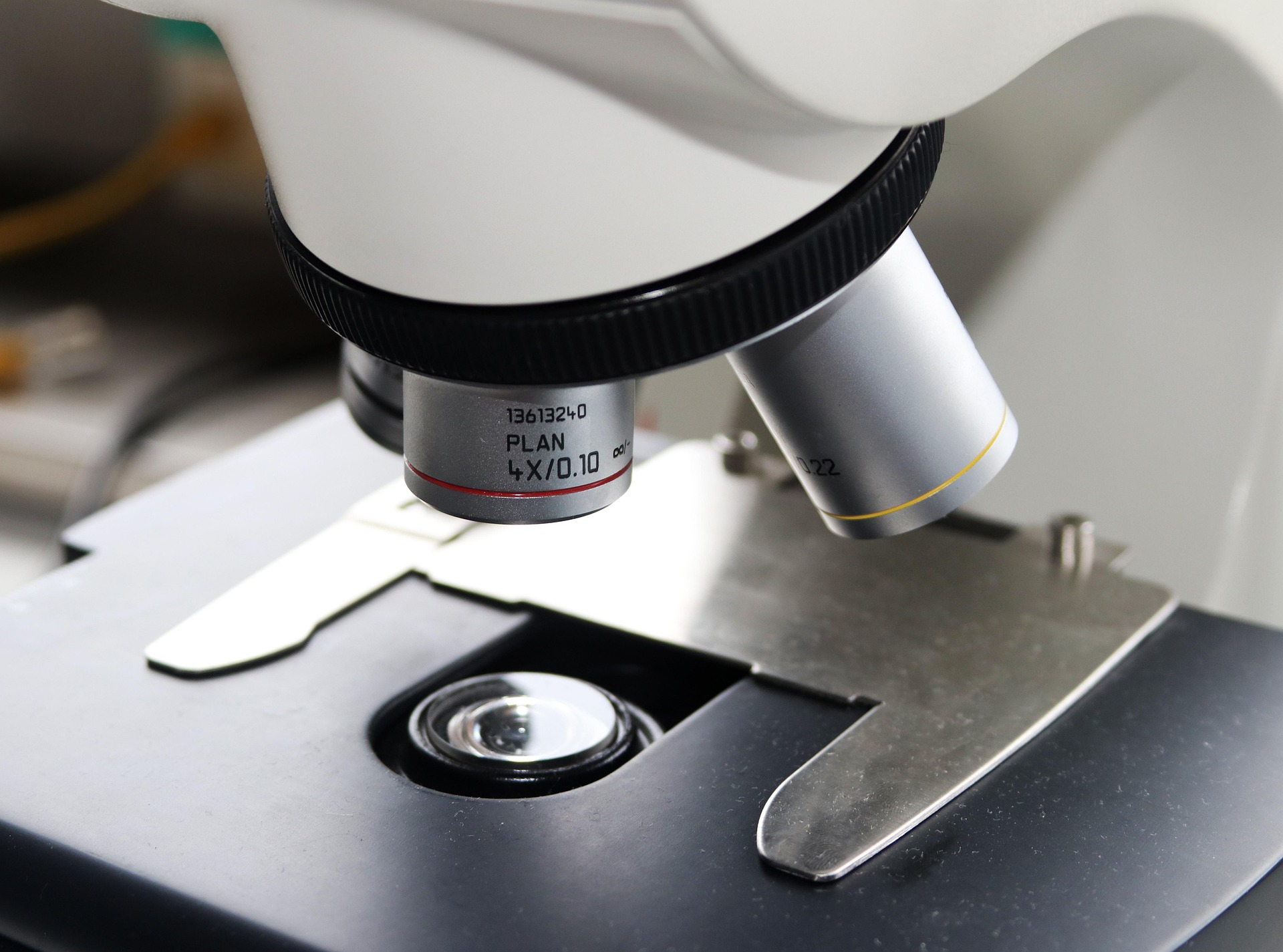 Becas de colaboración investigación experimental en óptica