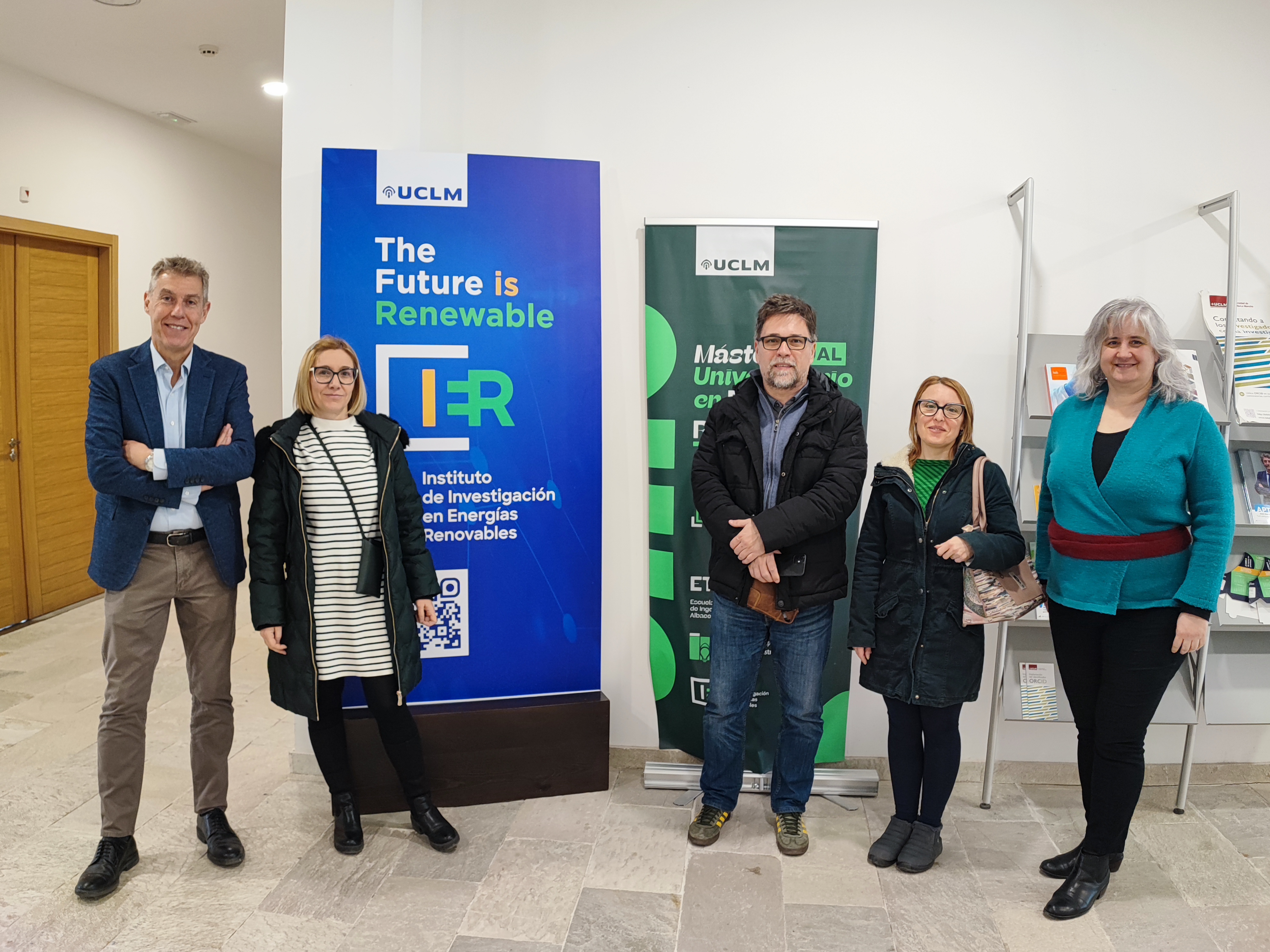 Visita de investigadores croatas al Instituto de Investigación en Energías renovables