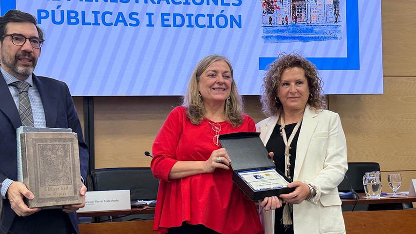 La profesora de la UCLM Josefa Cantero recibe un premio por un trabajo sobre derechos digitales en el empleo público